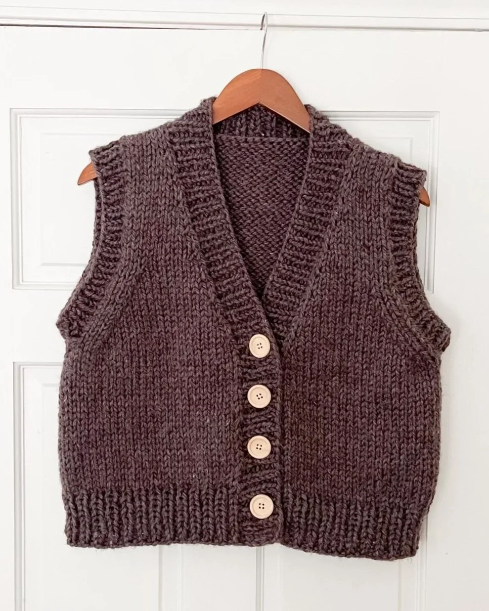 Easy Chunky V-Neck Sweater Vest Knitting Pattern + Tutorial
